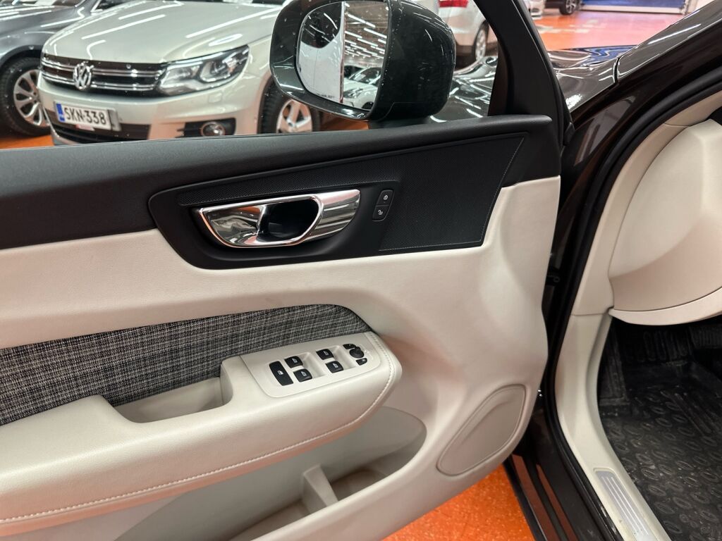 Volvo XC60 2018 Harmaa