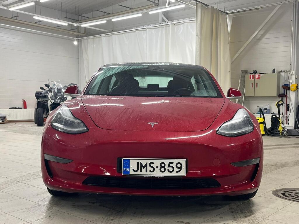 Tesla MODEL 3 2019 Punainen