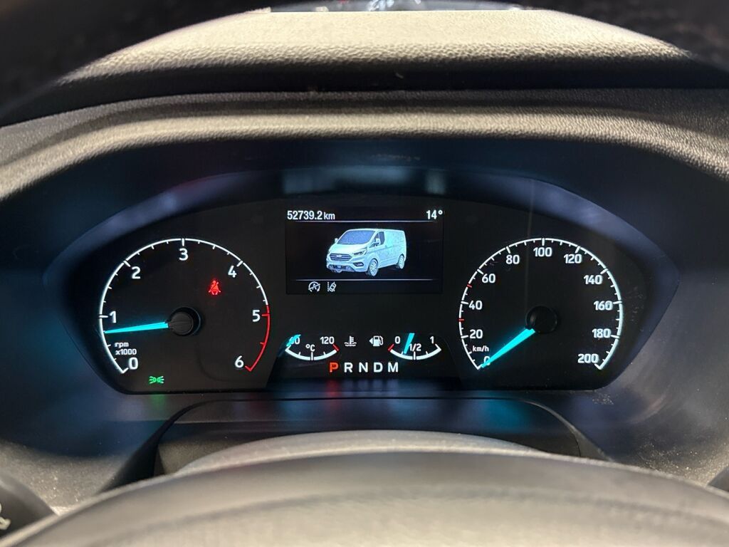 Ford Transit Custom 2023 Valkoinen