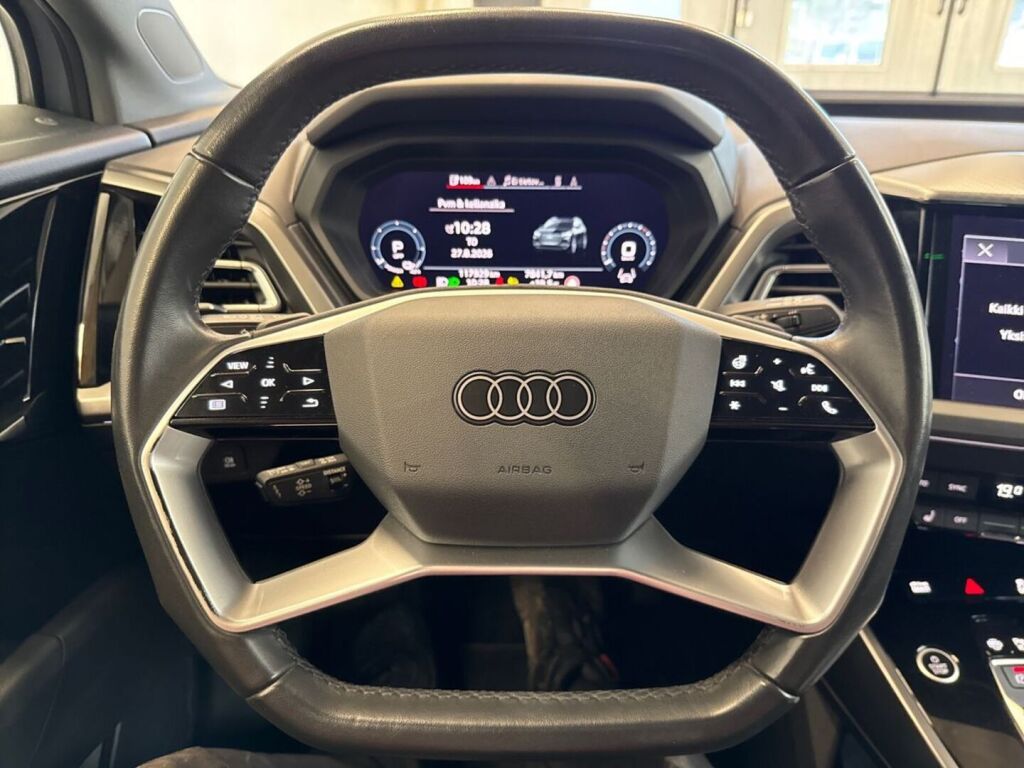 Audi Q4 e-tron 2022 Harmaa