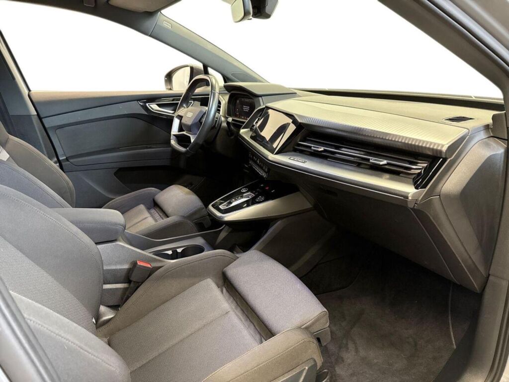 Audi Q4 e-tron 2022 Harmaa