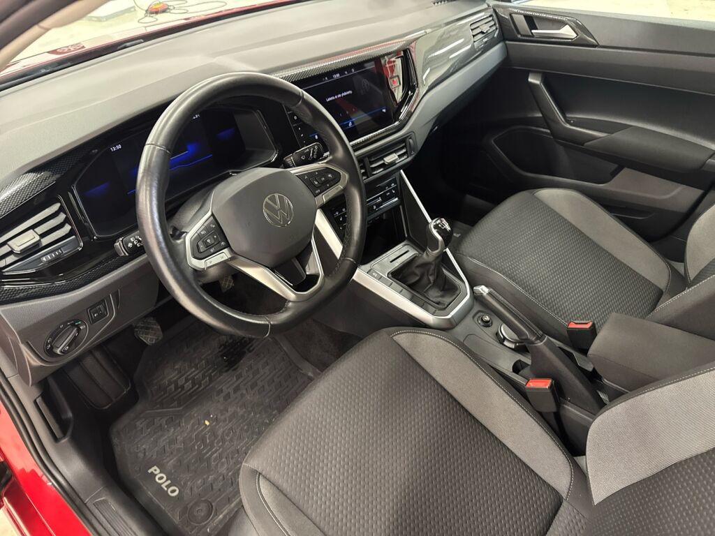 Volkswagen Polo 2022 Punainen