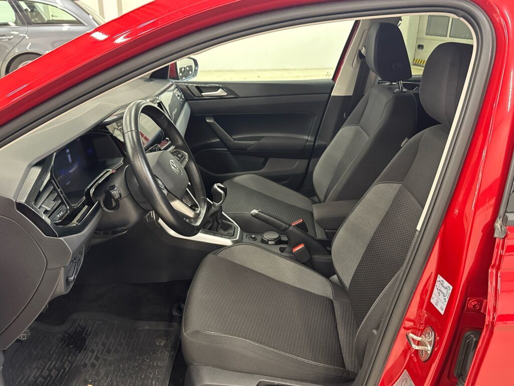Volkswagen Polo 2022 Punainen