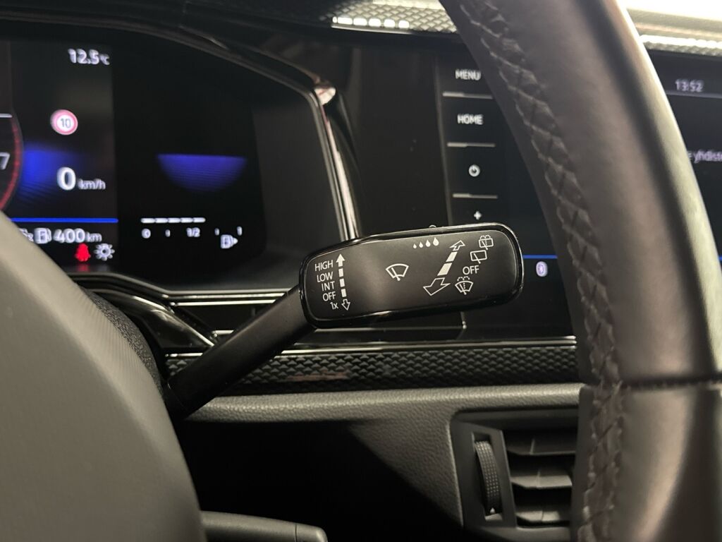 Volkswagen Polo 2022 Punainen