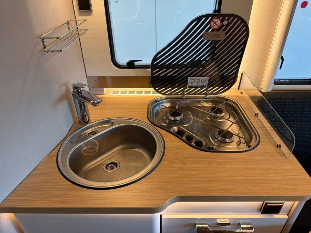 Hymer T695 S 2022 Valkoinen