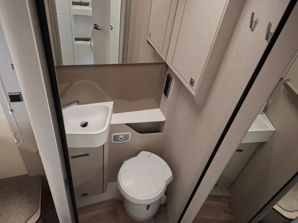 Hymer T695 S 2022 Valkoinen