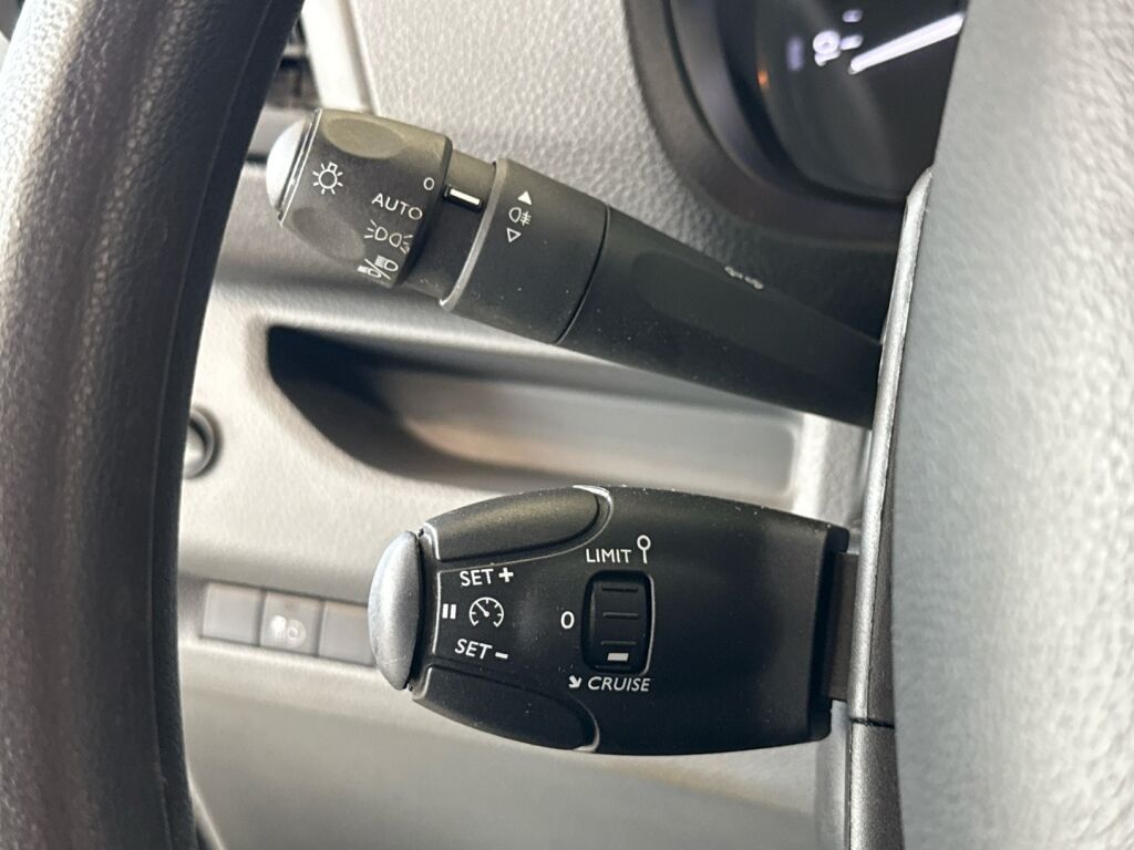 Peugeot Expert 2022 Valkoinen