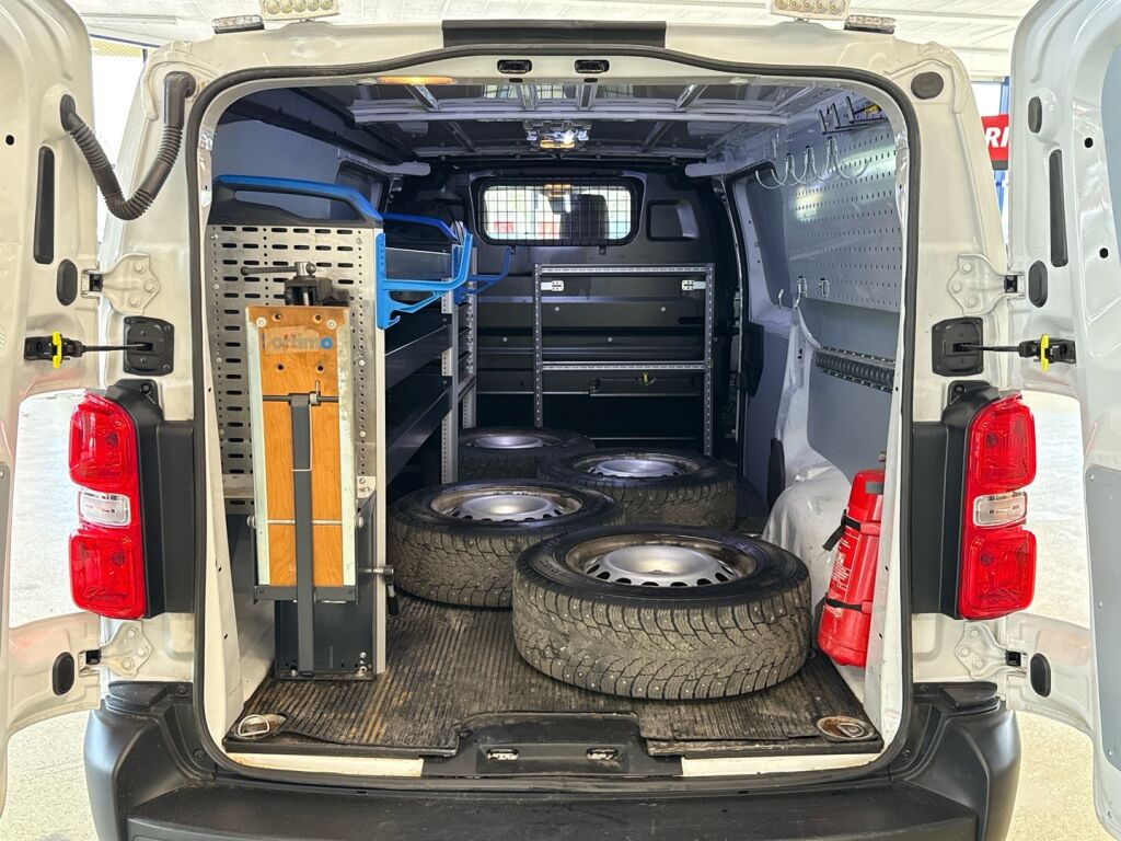 Peugeot Expert 2022 Valkoinen