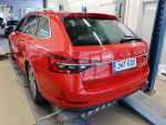 Skoda Superb 2022 Punainen