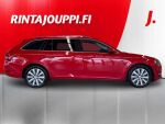 Skoda Superb 2022 Punainen