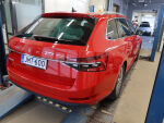 Skoda Superb 2022 Punainen