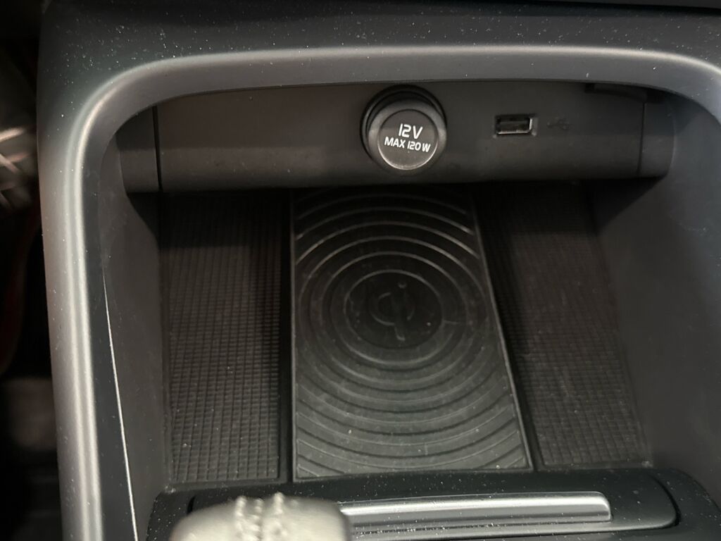 Volvo XC40 2018 Valkoinen