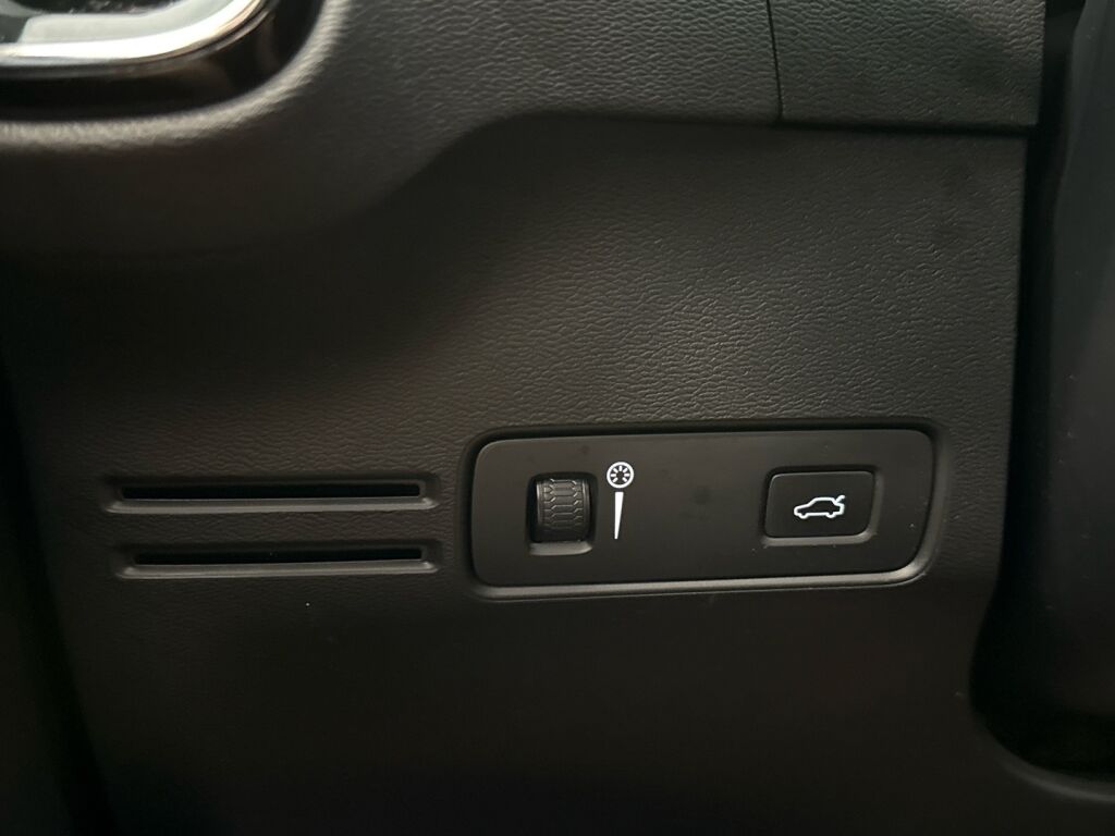 Volvo XC40 2018 Valkoinen