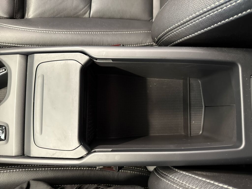 Volvo XC40 2018 Valkoinen