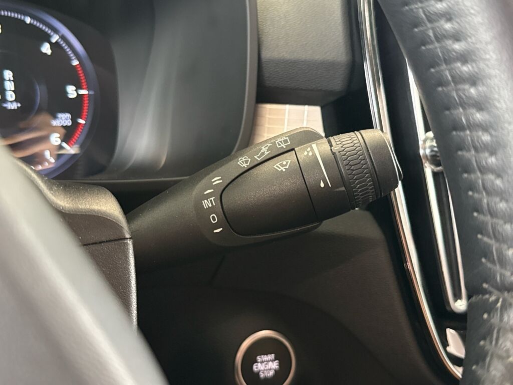 Volvo XC40 2018 Valkoinen