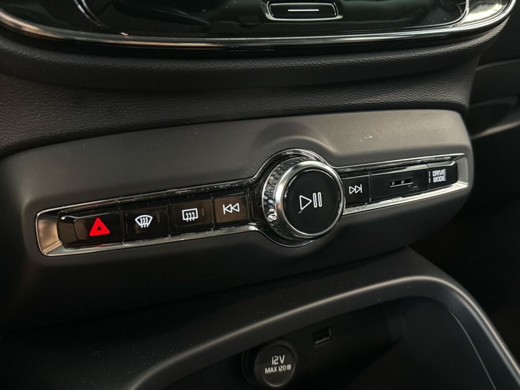 Volvo XC40 2018 Valkoinen