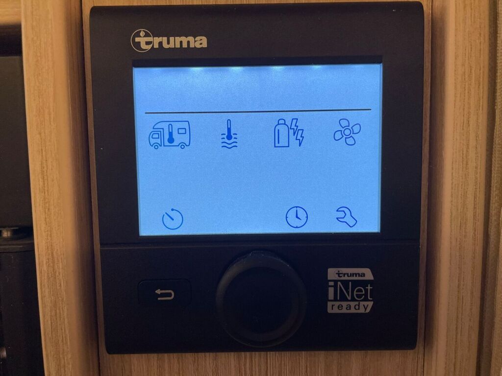 Bürstner Nexxo T720 2016 Ruskea (beige)