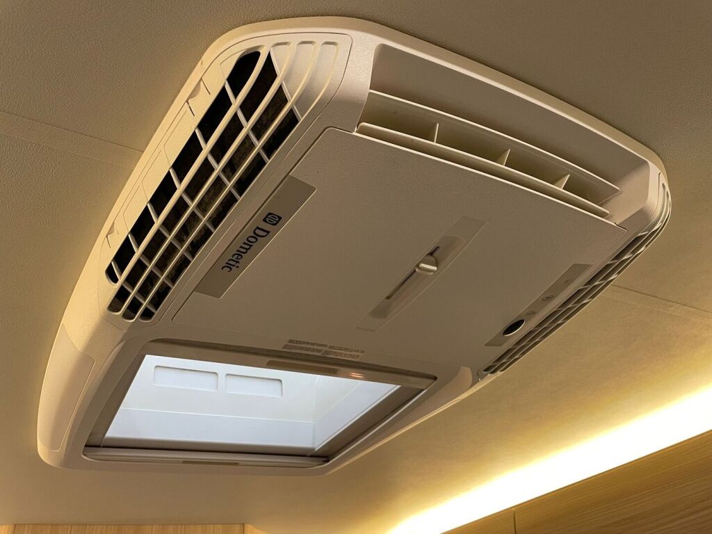Bürstner Nexxo T720 2016 Ruskea (beige)