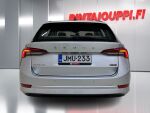 Skoda Octavia 2022 Harmaa