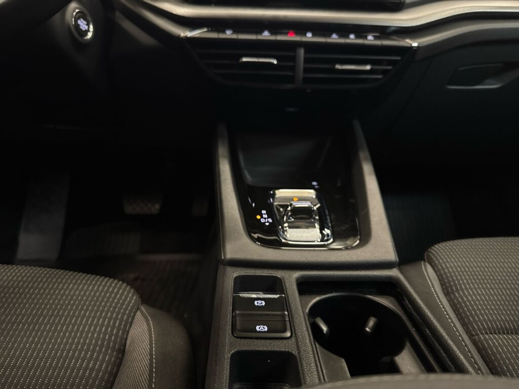 Skoda Octavia 2022 Harmaa