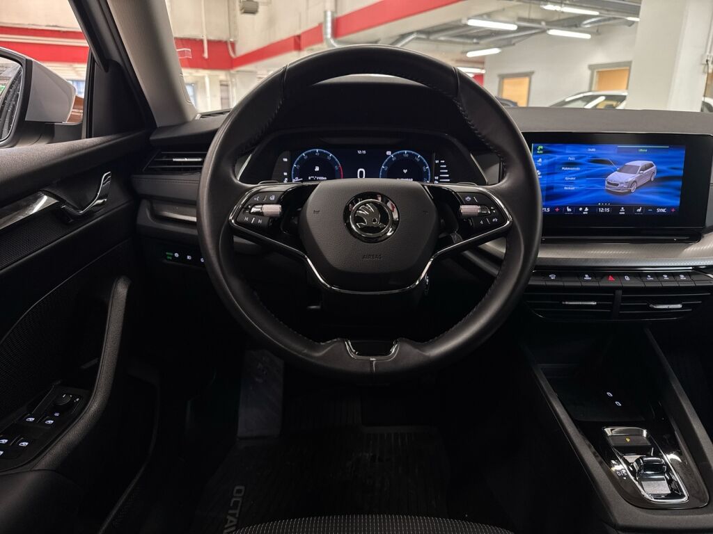 Skoda Octavia 2022 Harmaa