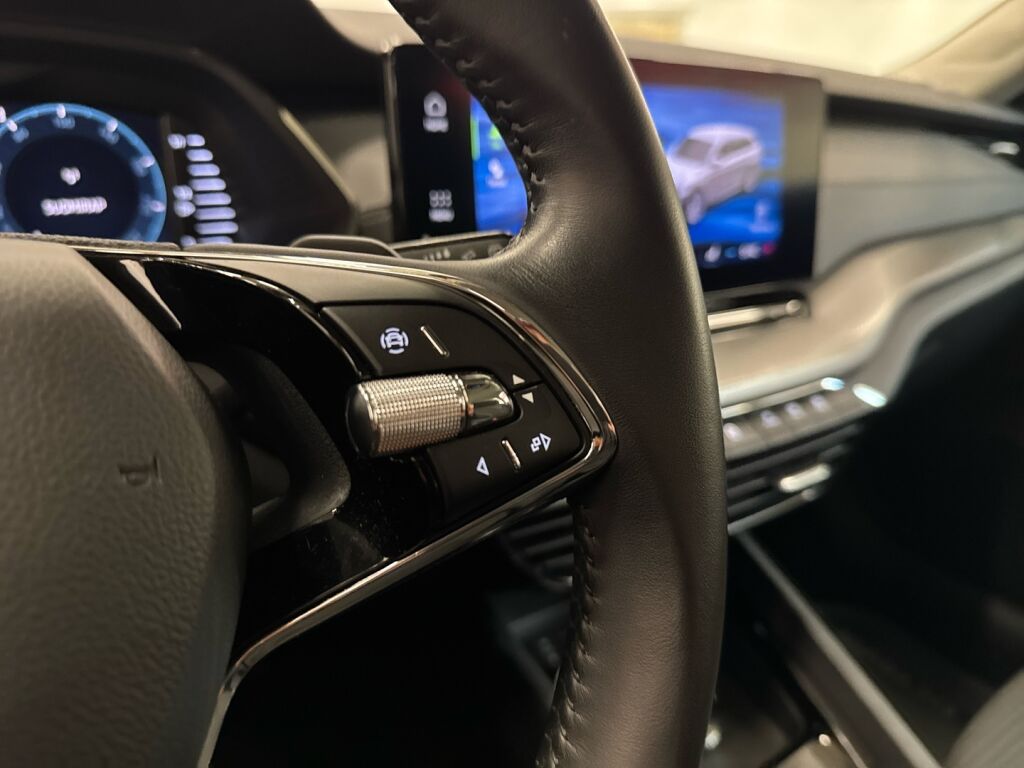 Skoda Octavia 2022 Harmaa