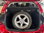 Toyota Yaris 2022 Metallinhohto Punainen