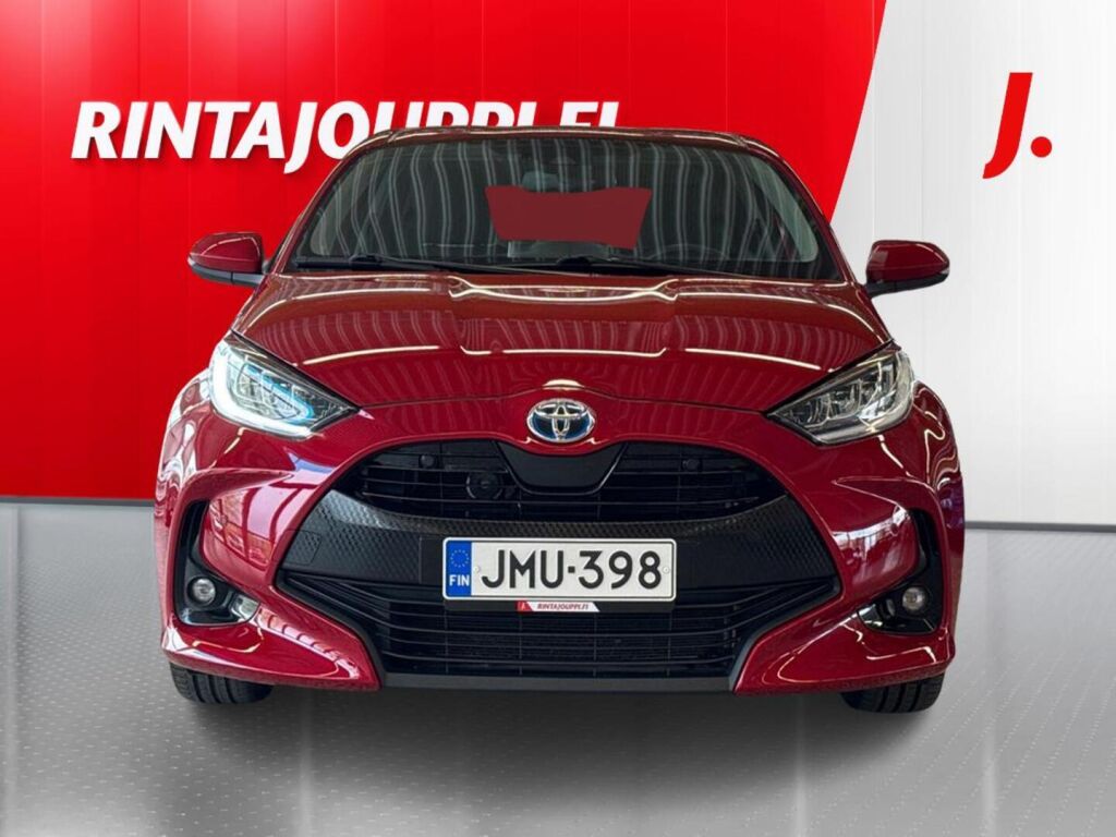 Toyota Yaris 2022 Metallinhohto Punainen