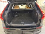 Volvo XC60 2023 Musta
