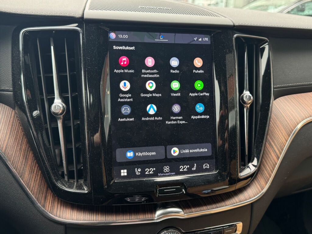 Volvo XC60 2023 Musta