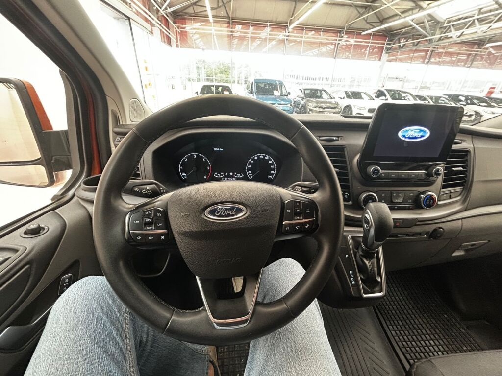 Ford Transit Custom 2023 Oranssi