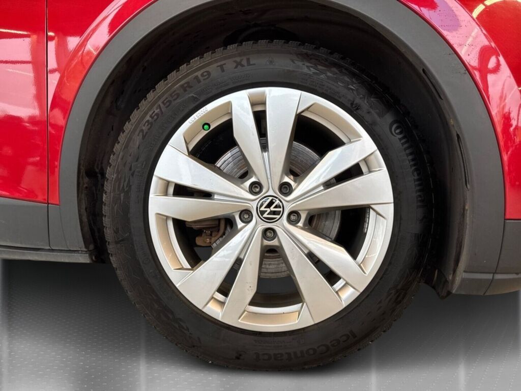 Volkswagen ID.4 2022 Punainen