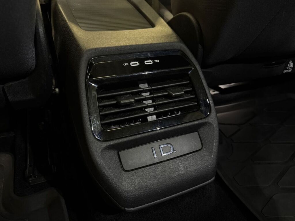 Volkswagen ID.4 2022 Punainen