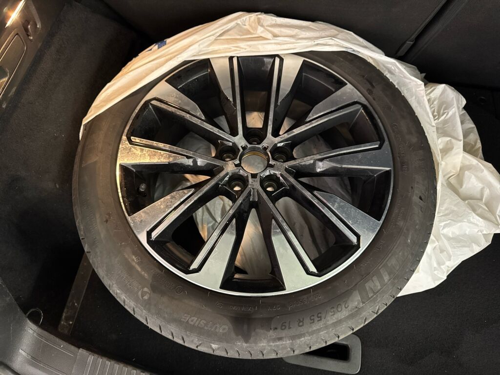 Renault Austral 2023 Harmaa