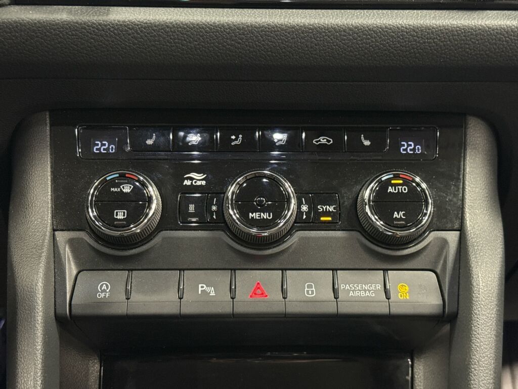 Skoda Kodiaq 2023 Sininen