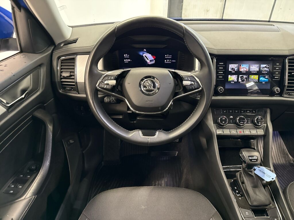 Skoda Kodiaq 2023 Sininen