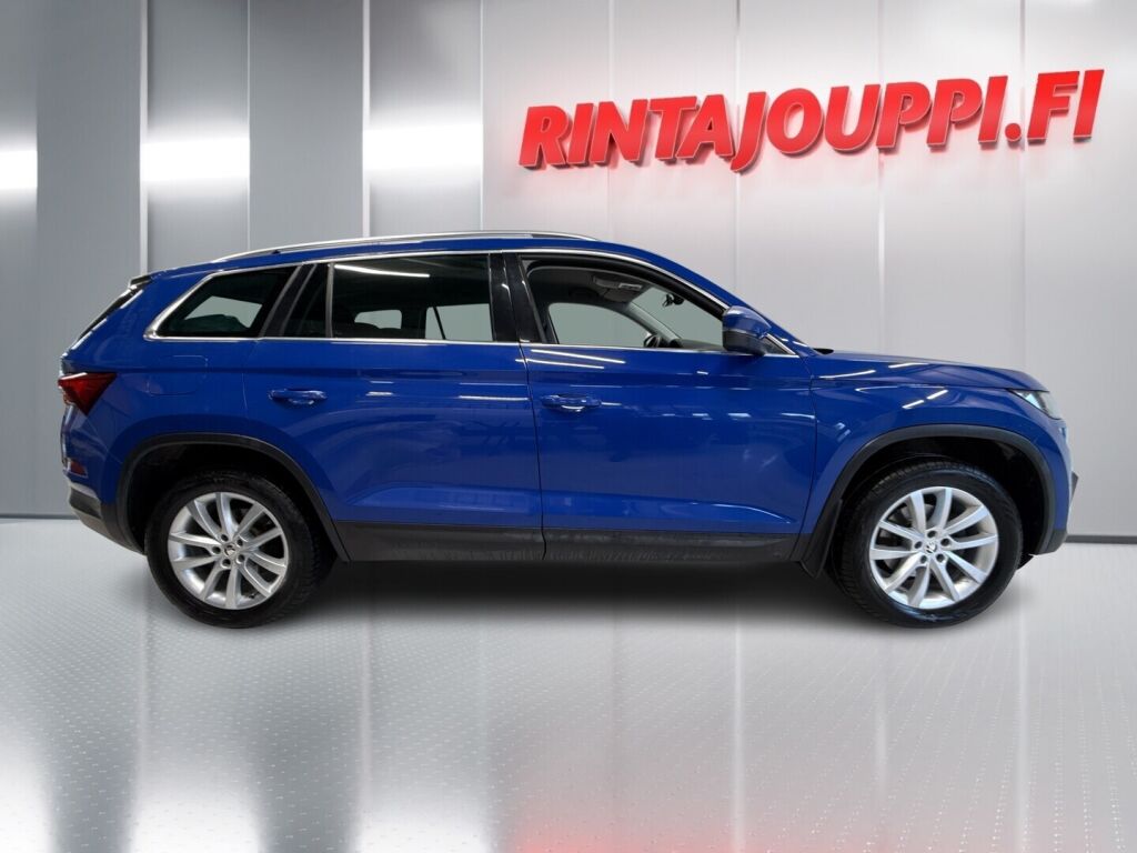 Skoda Kodiaq 2023 Sininen