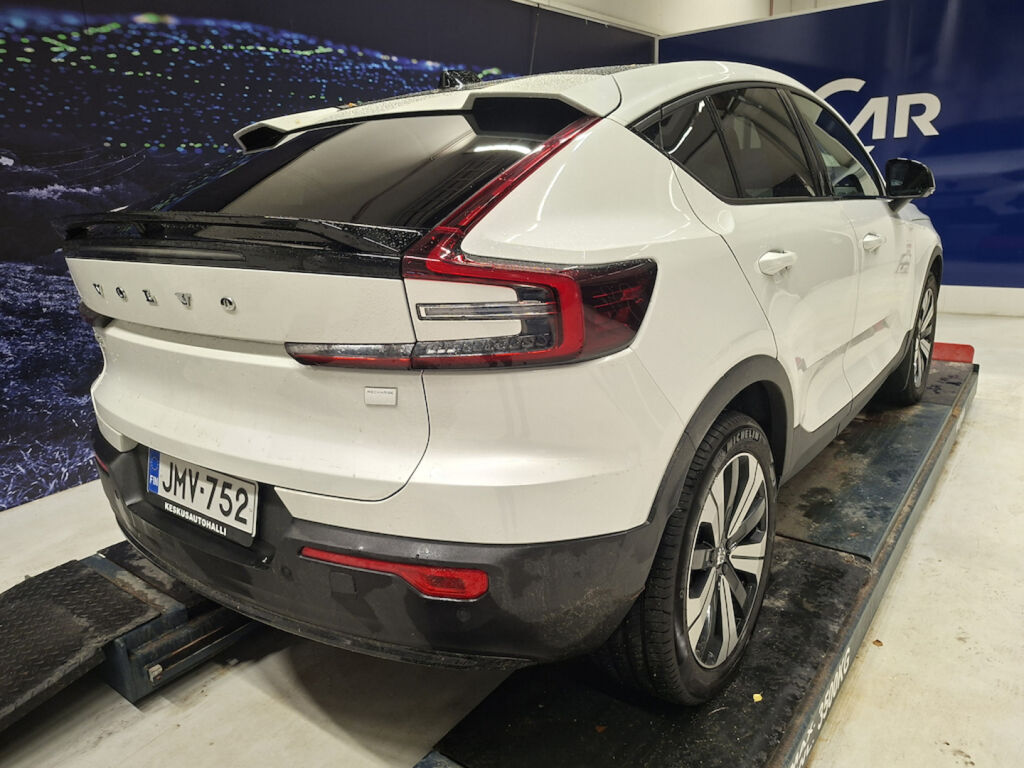 Volvo C40 2023 Valkoinen