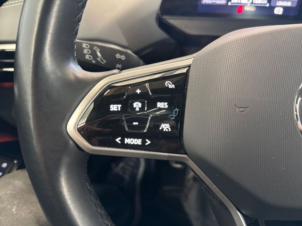 Volkswagen ID.4 2023 Musta