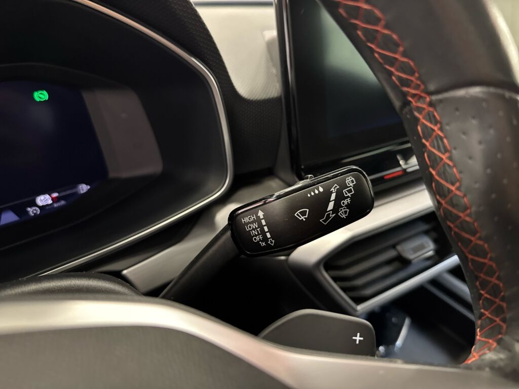 Seat Leon Sportstourer 2021 Harmaa