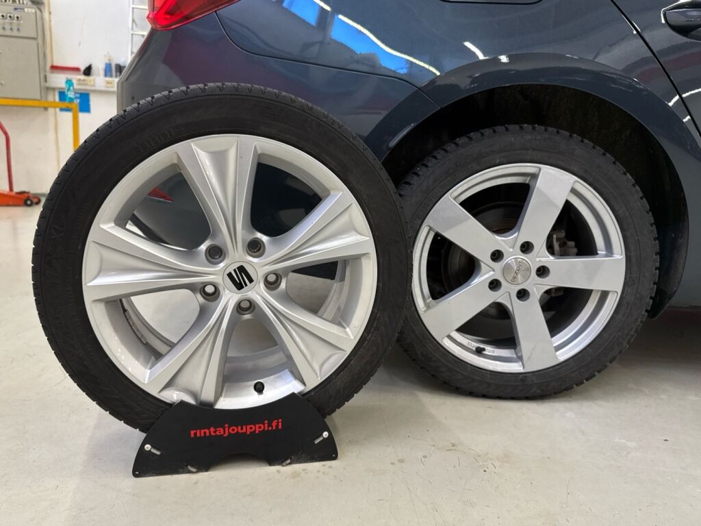 Seat Leon Sportstourer 2021 Harmaa