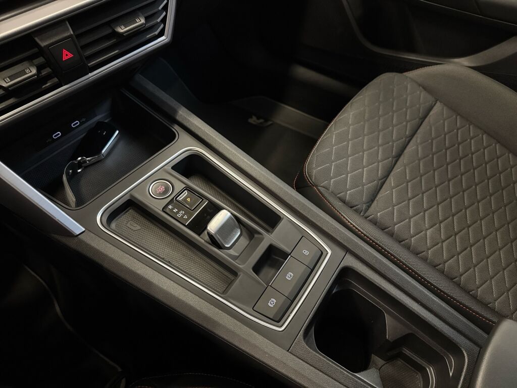 Seat Leon Sportstourer 2021 Harmaa