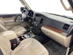 Mitsubishi Pajero 2011 Musta