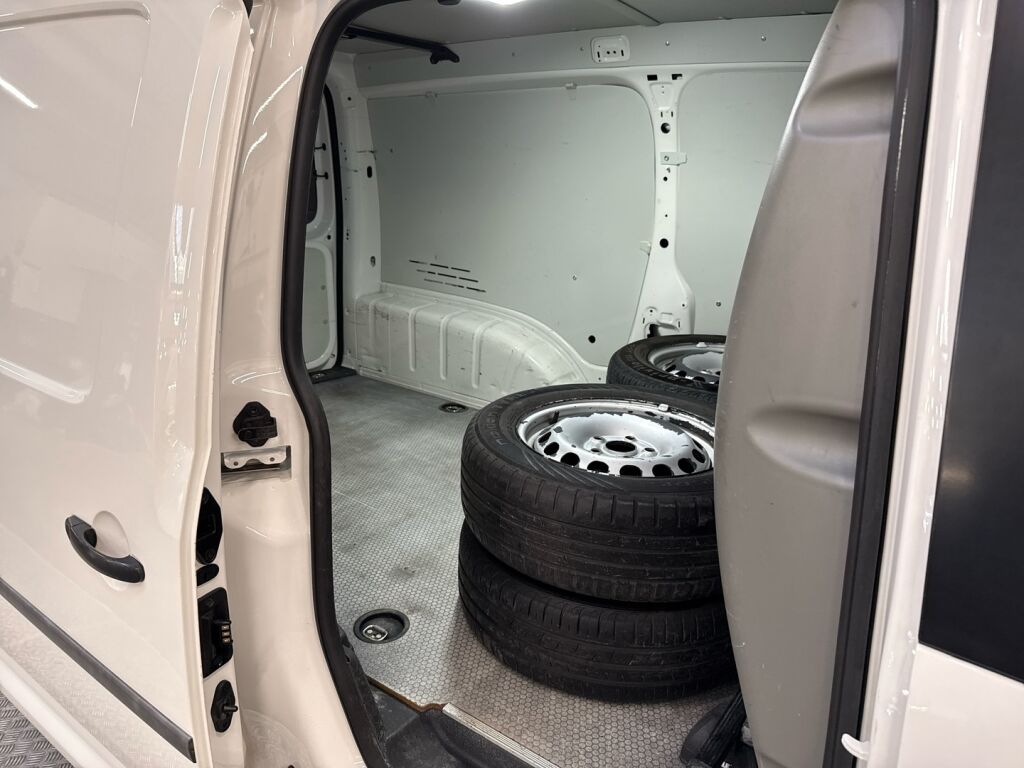 Volkswagen Caddy Maxi 2017 Valkoinen