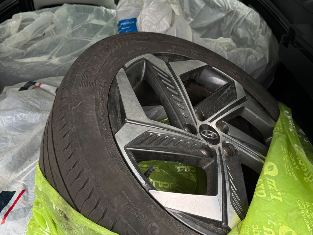 Hyundai Tucson 2023 Sininen