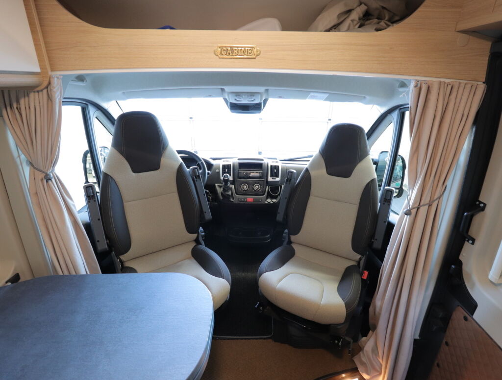 Roadcar R 640 2023 Harmaa