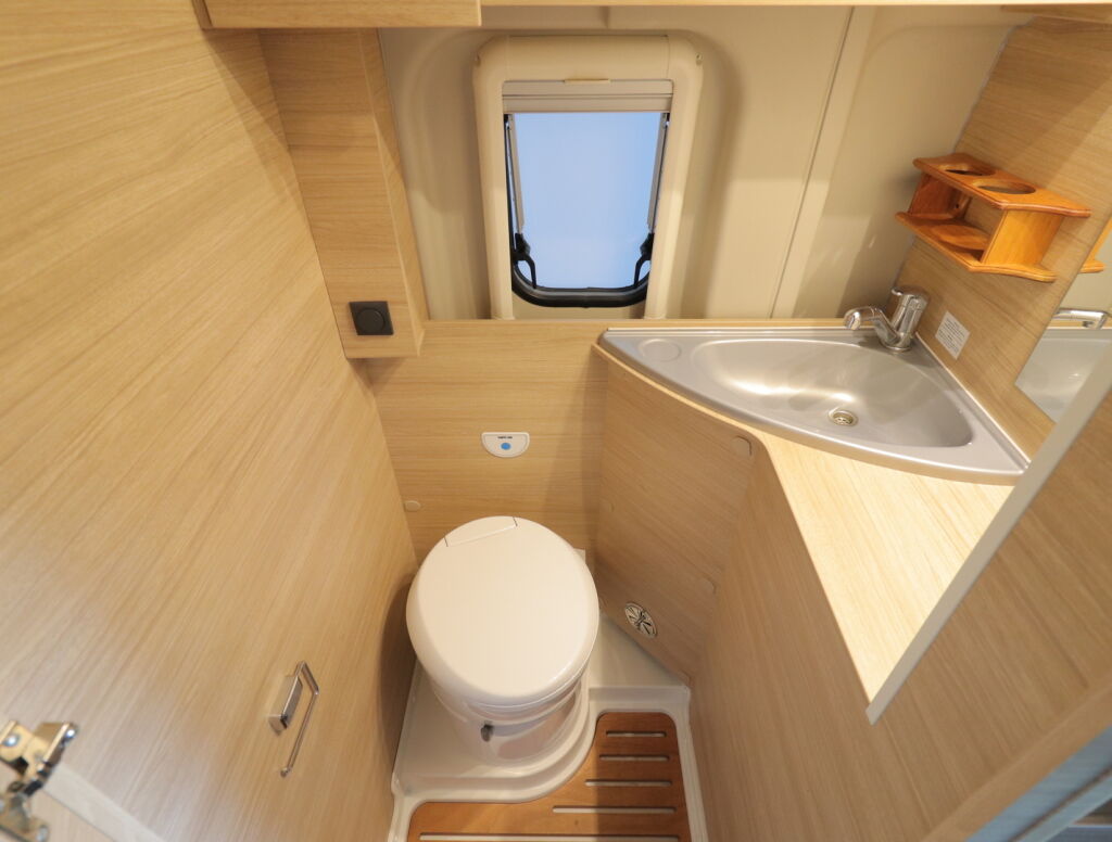 Roadcar R 640 2023 Harmaa