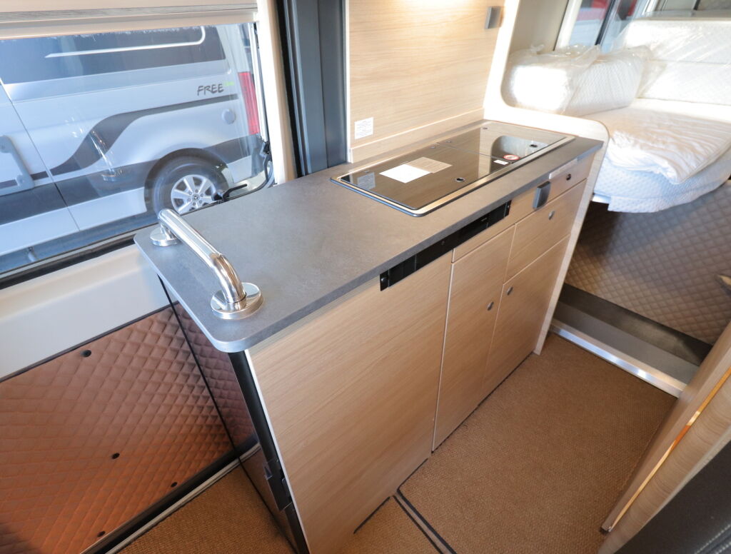 Roadcar R 640 2023 Harmaa