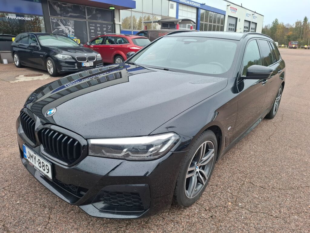 BMW 520 2022 Musta
