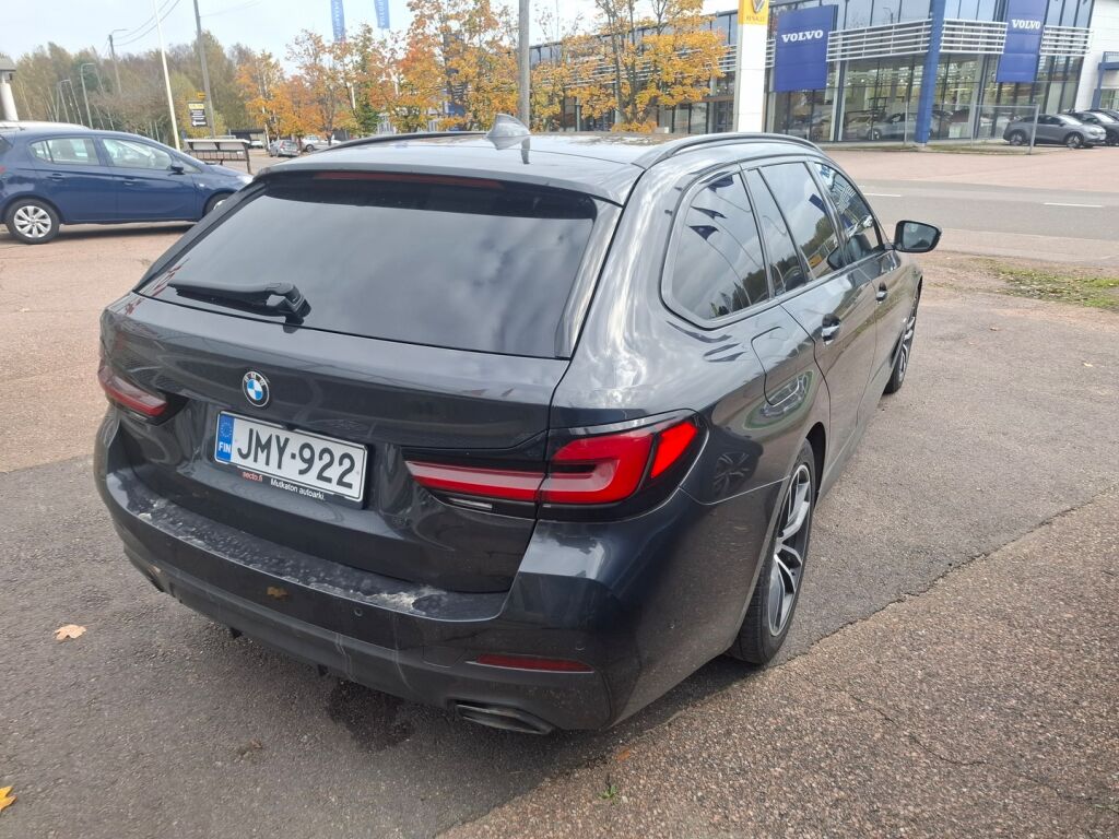 BMW 520 2022 Harmaa